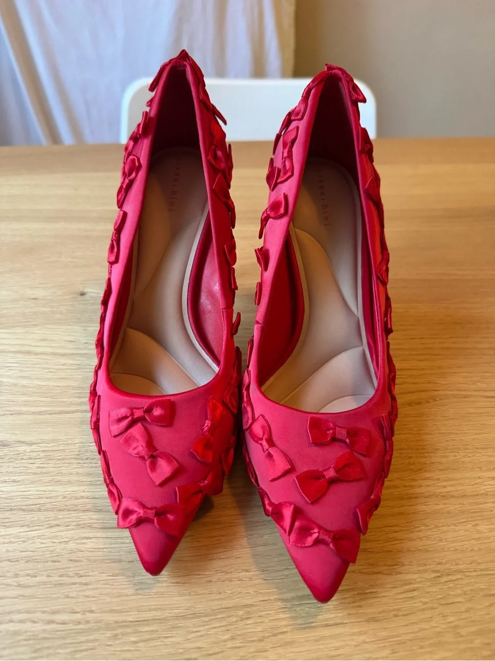 Gianni Bini Red Satin Bow Heels Pointed Toe Pumps Size 8M